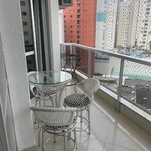 Ap De Fundos Em Condominio Beira Mar Com Garagem, Wifi E Tv A Cabo